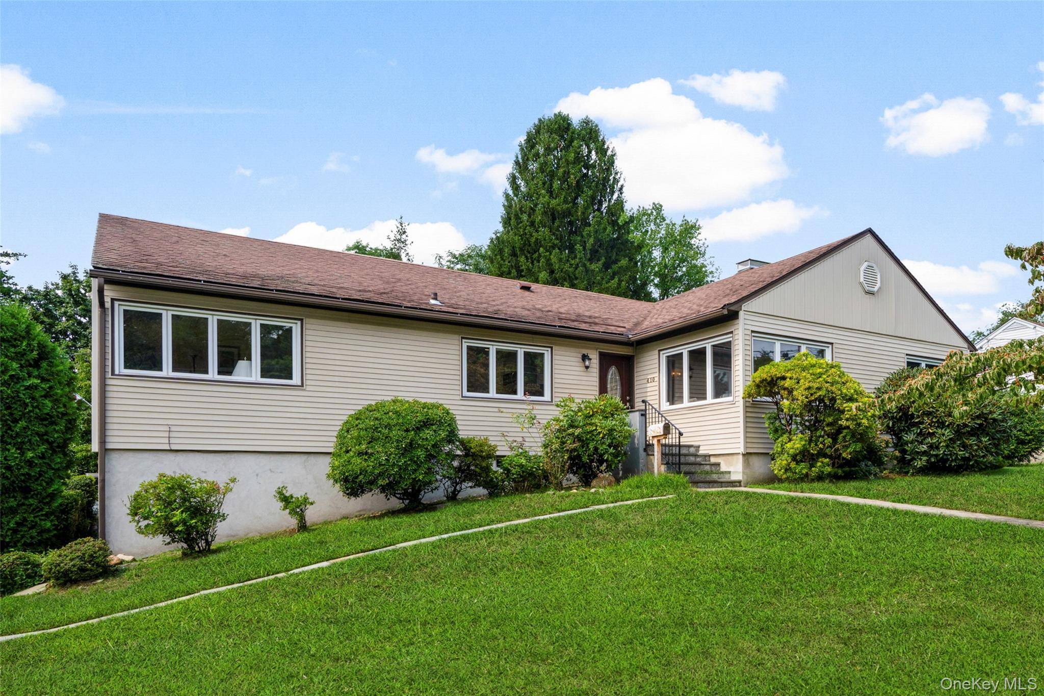 410 S Chelsea RD, White Plains, NY 10603