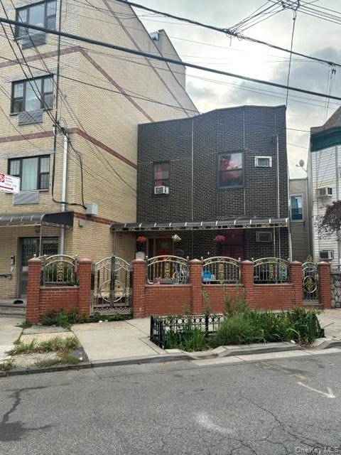 1557 Glover ST, Bronx, NY 10462