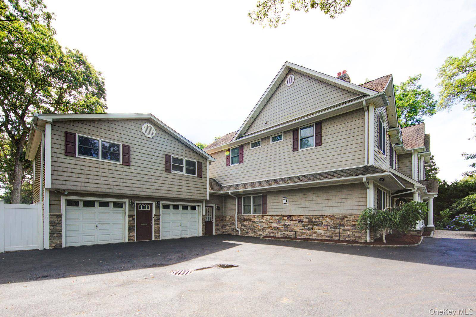 97 Chestnut ST, Mount Sinai, NY 11766