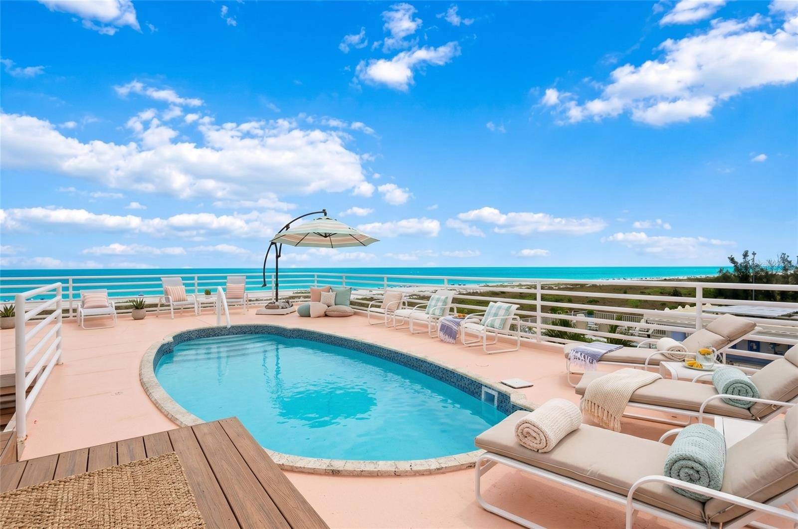 648 BEACH RD, Sarasota, FL 34242