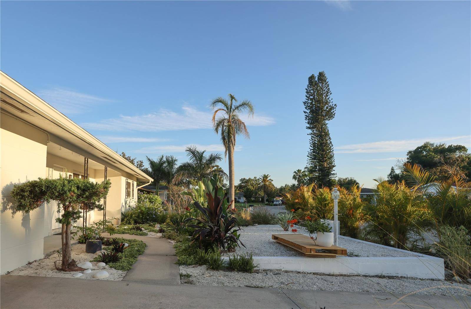 2513 CROTON AVE, Sarasota, FL 34239