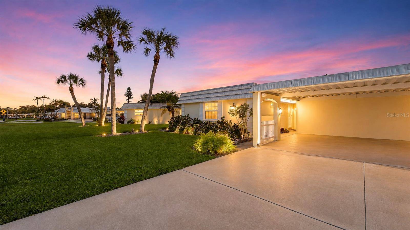 5911 TIDEWOOD AVE #3, Sarasota, FL 34231