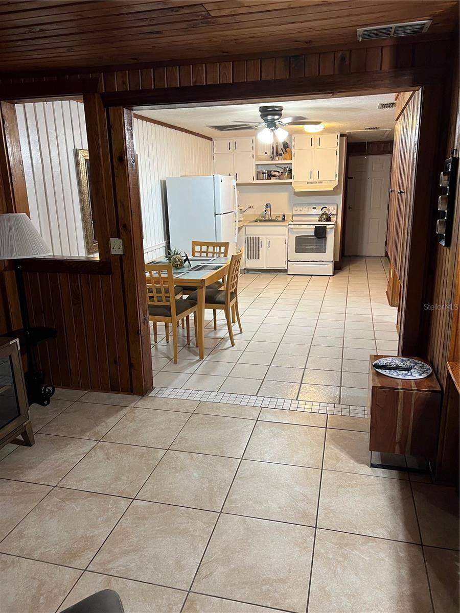 10301 US HIGHWAY 27 #100, Clermont, FL 34711