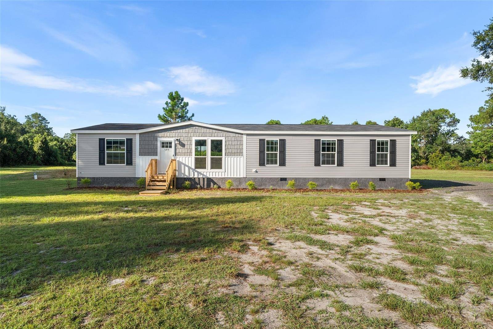 12610 SE 115 ST, Ocklawaha, FL 32179