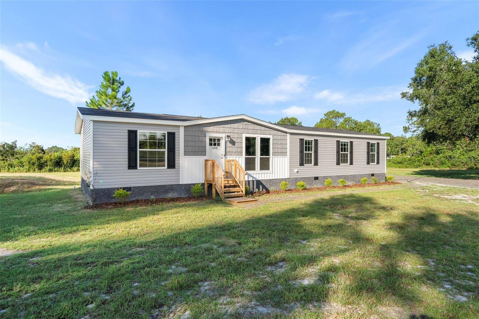 12610 SE 115 ST, Ocklawaha, FL 32179