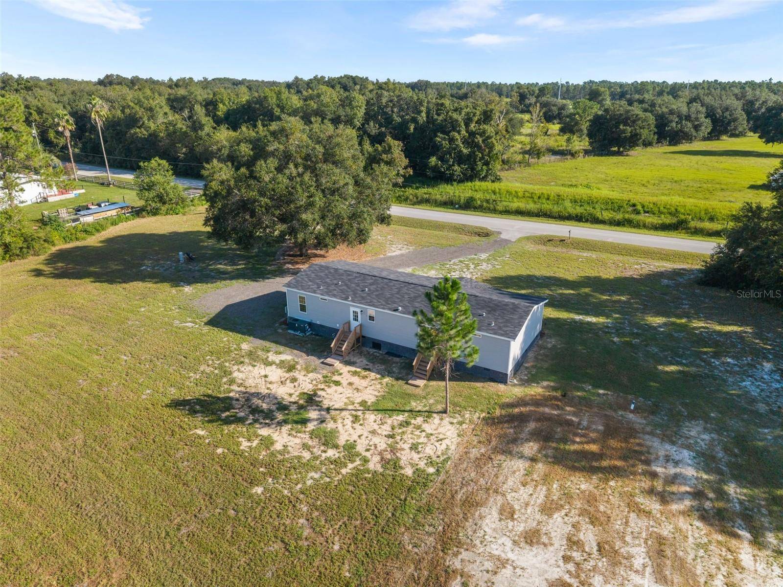 12610 SE 115 ST, Ocklawaha, FL 32179