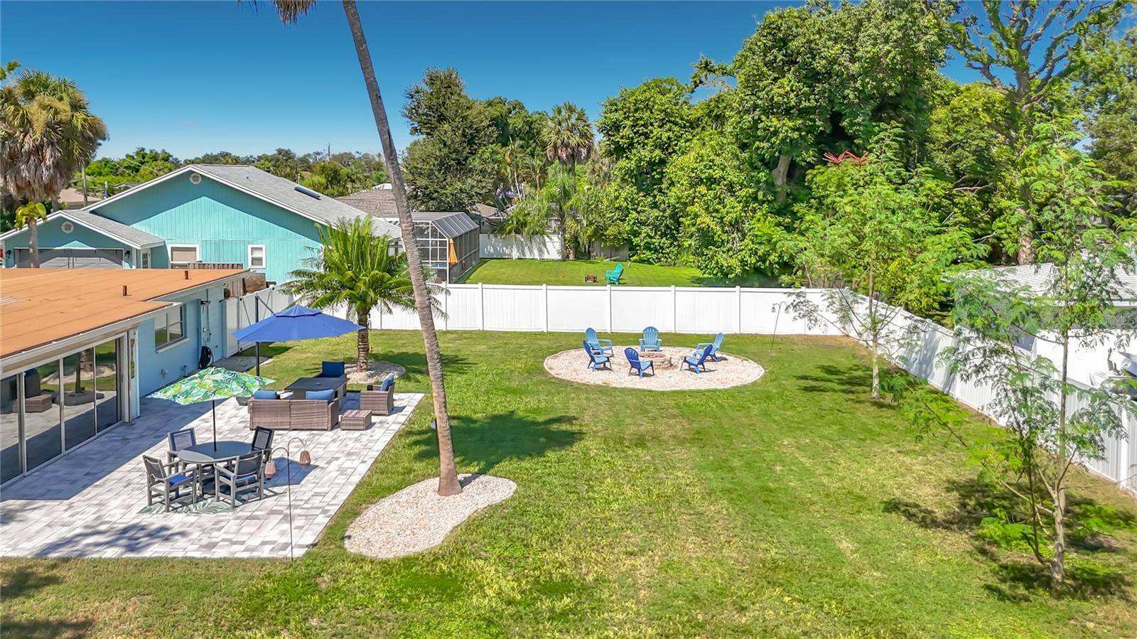 212 S MYRTLE AVE, Nokomis, FL 34275