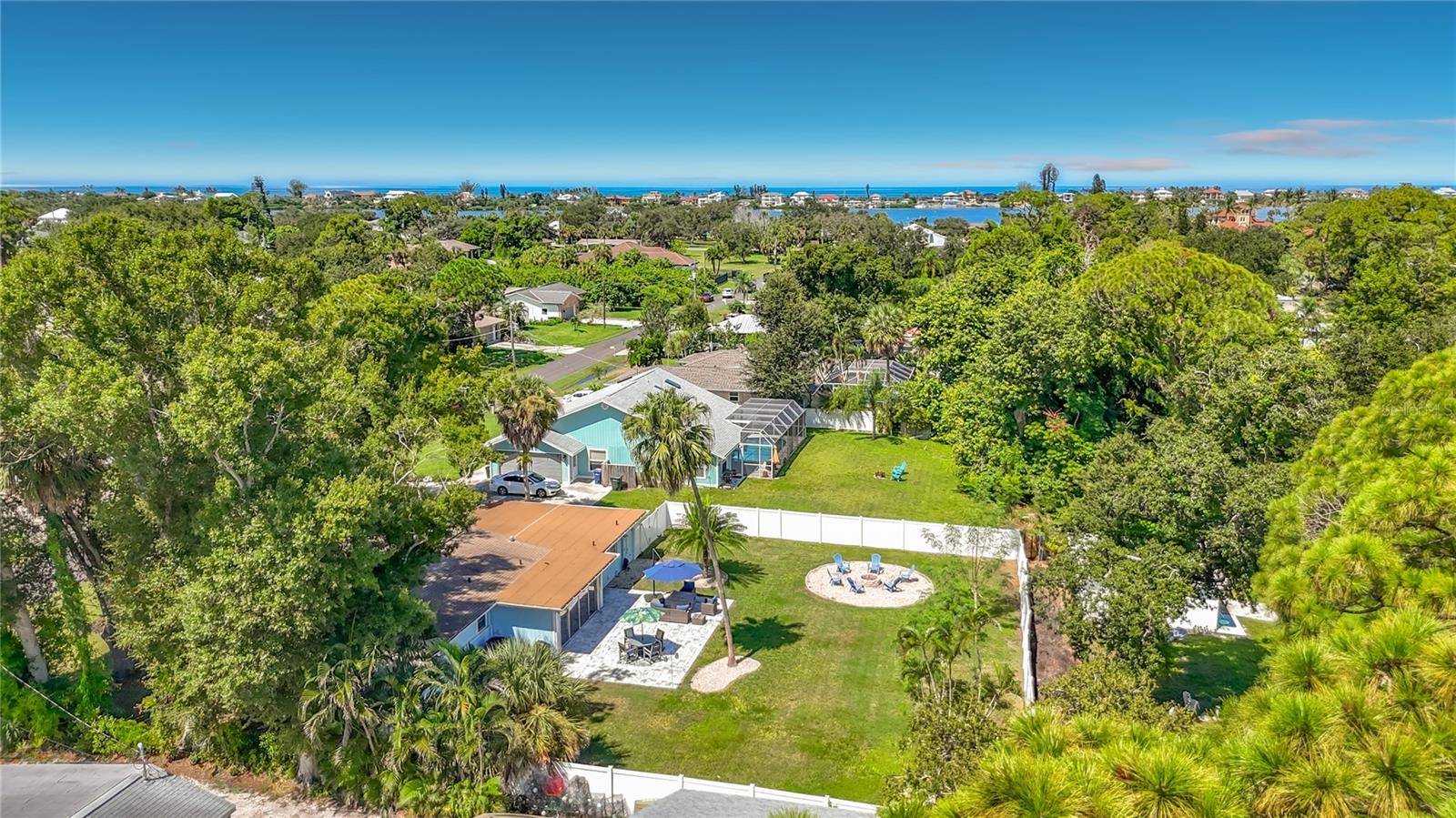 212 S MYRTLE AVE, Nokomis, FL 34275
