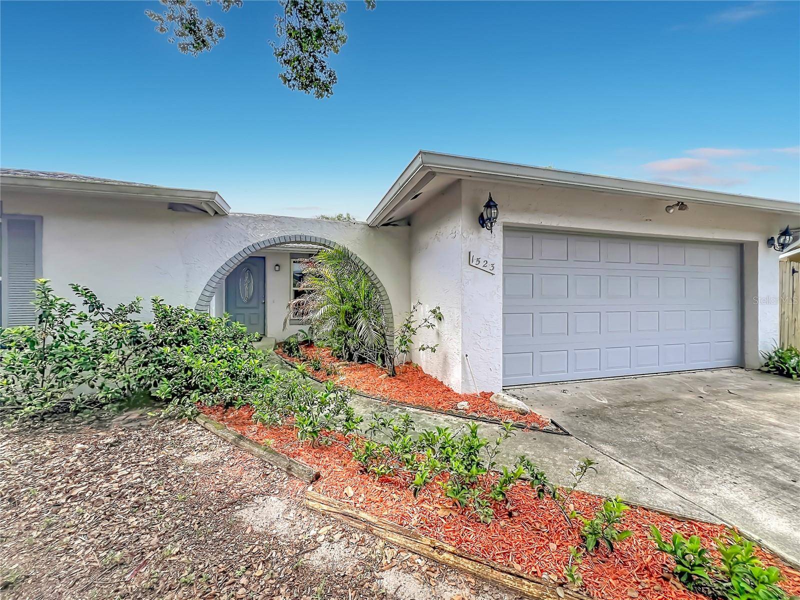1523 CANTERBURY CIR, Casselberry, FL 32707