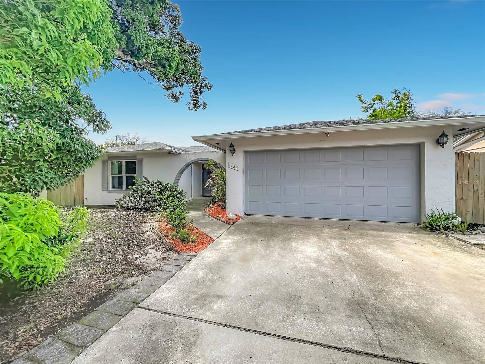 1523 CANTERBURY CIR, Casselberry, FL 32707