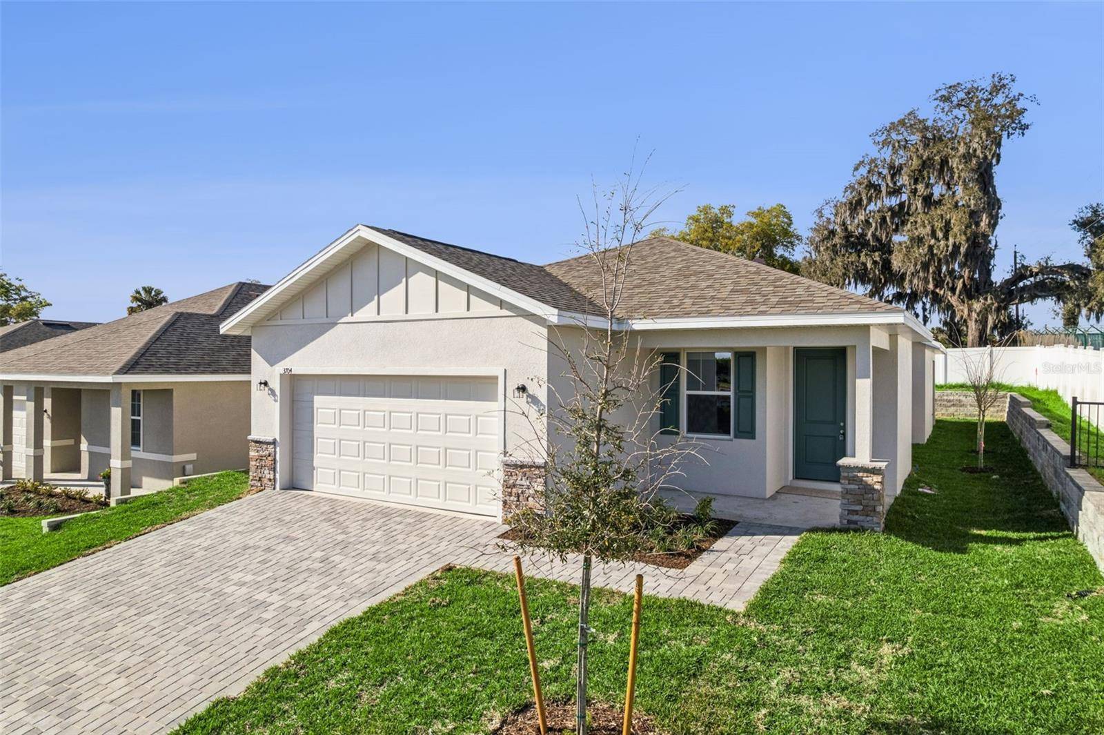 3780 WATERCLIFF CIR, Grand Island, FL 32735