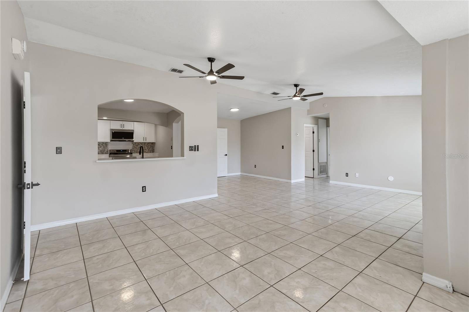 4870 LAKE CECILE DR, Kissimmee, FL 34746