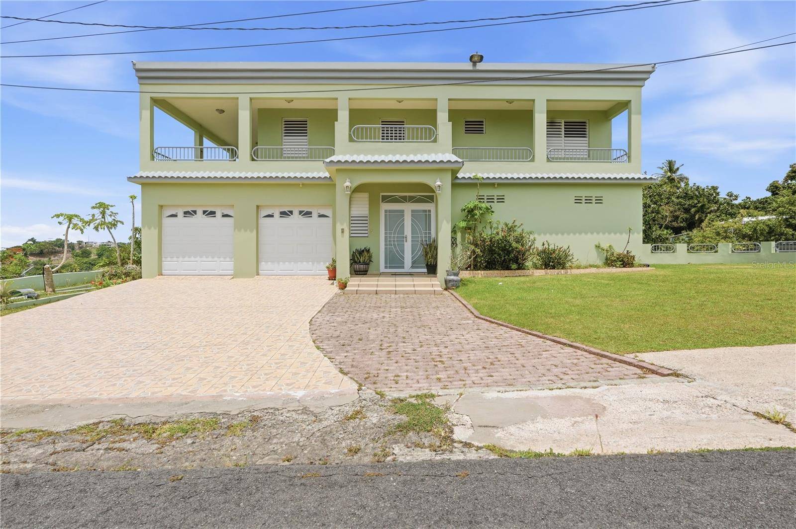 831 SECTOR LOS TORRES BO. MINILLAS #5.2, Bayamon, PR 00956