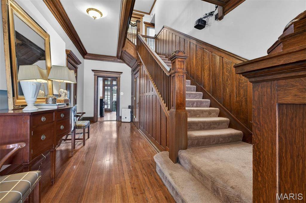 3500 Russell BLVD, St Louis, MO 63104
