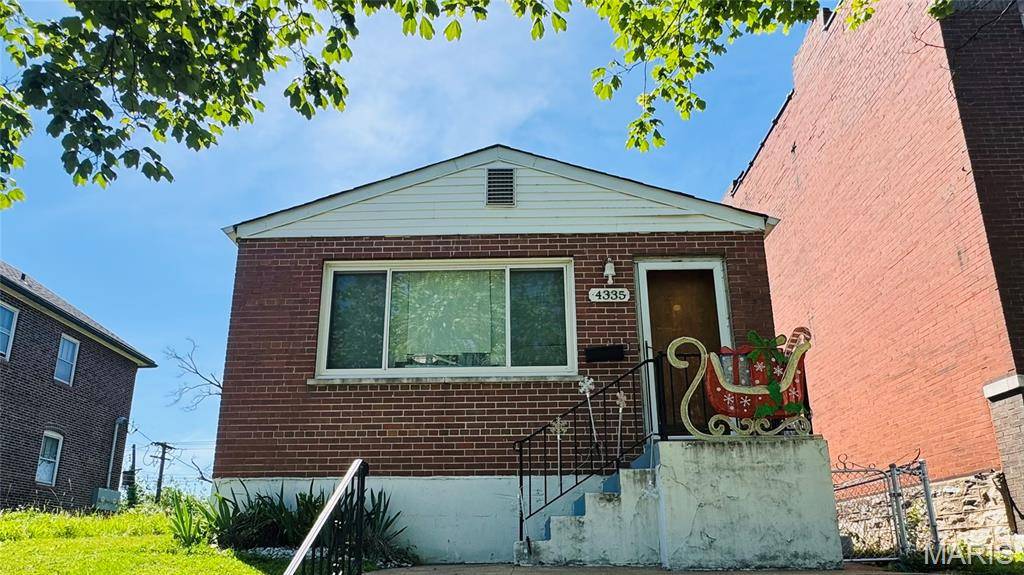 4335 California AVE, St Louis, MO 63111