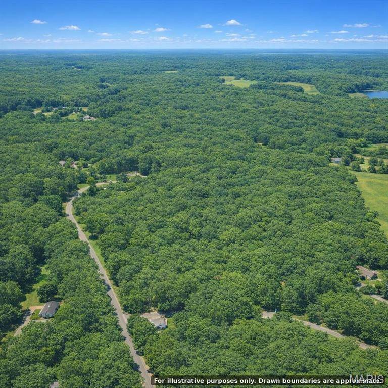 5 Oak Ridge RD, Steelville, MO 65565