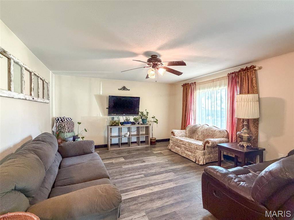 411 N Short ST, Advance, MO 63730