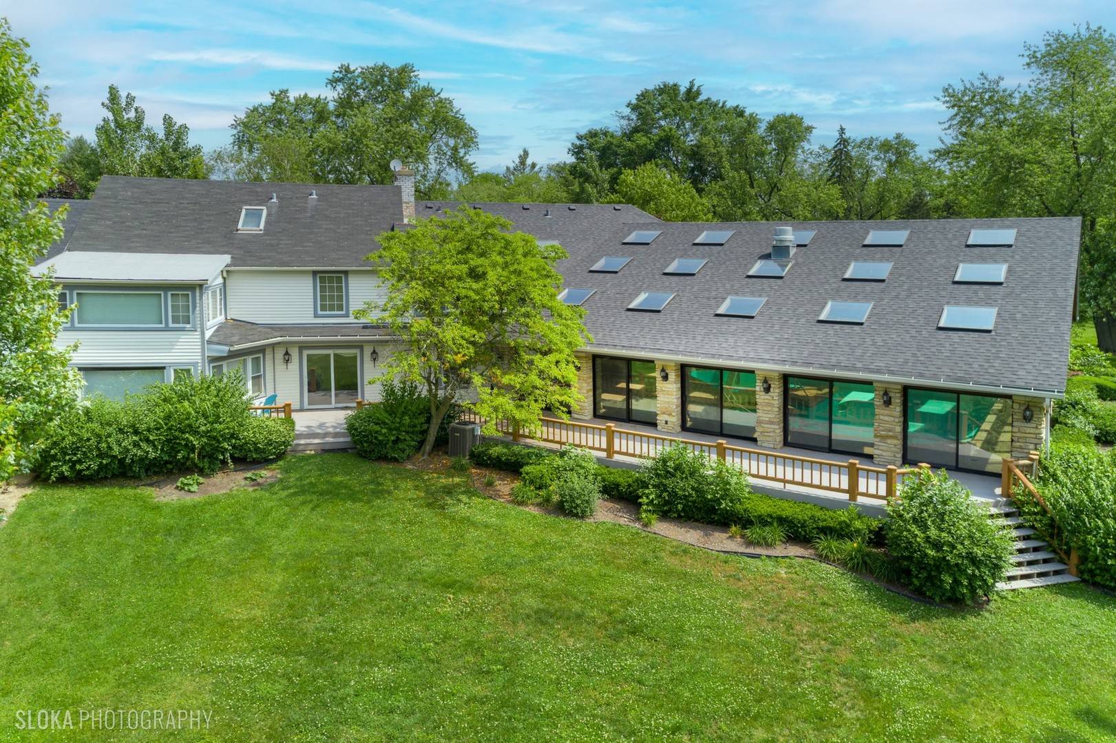 153 Algonquin RD, Barrington Hills, IL 60010