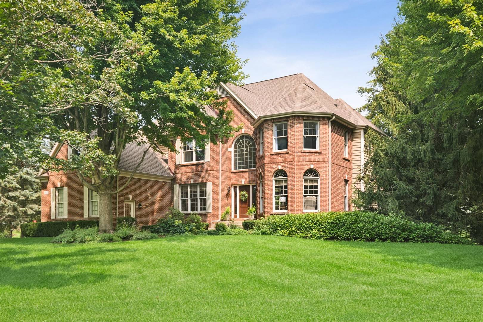 5617 Winding RD, Crystal Lake, IL 60014