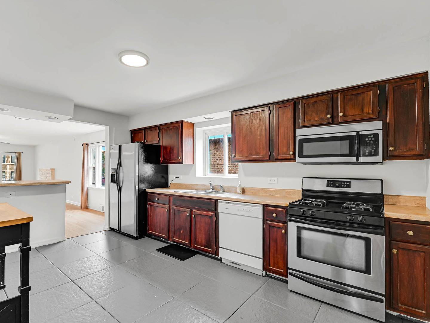 1749 E 71st PL, Chicago, IL 60649