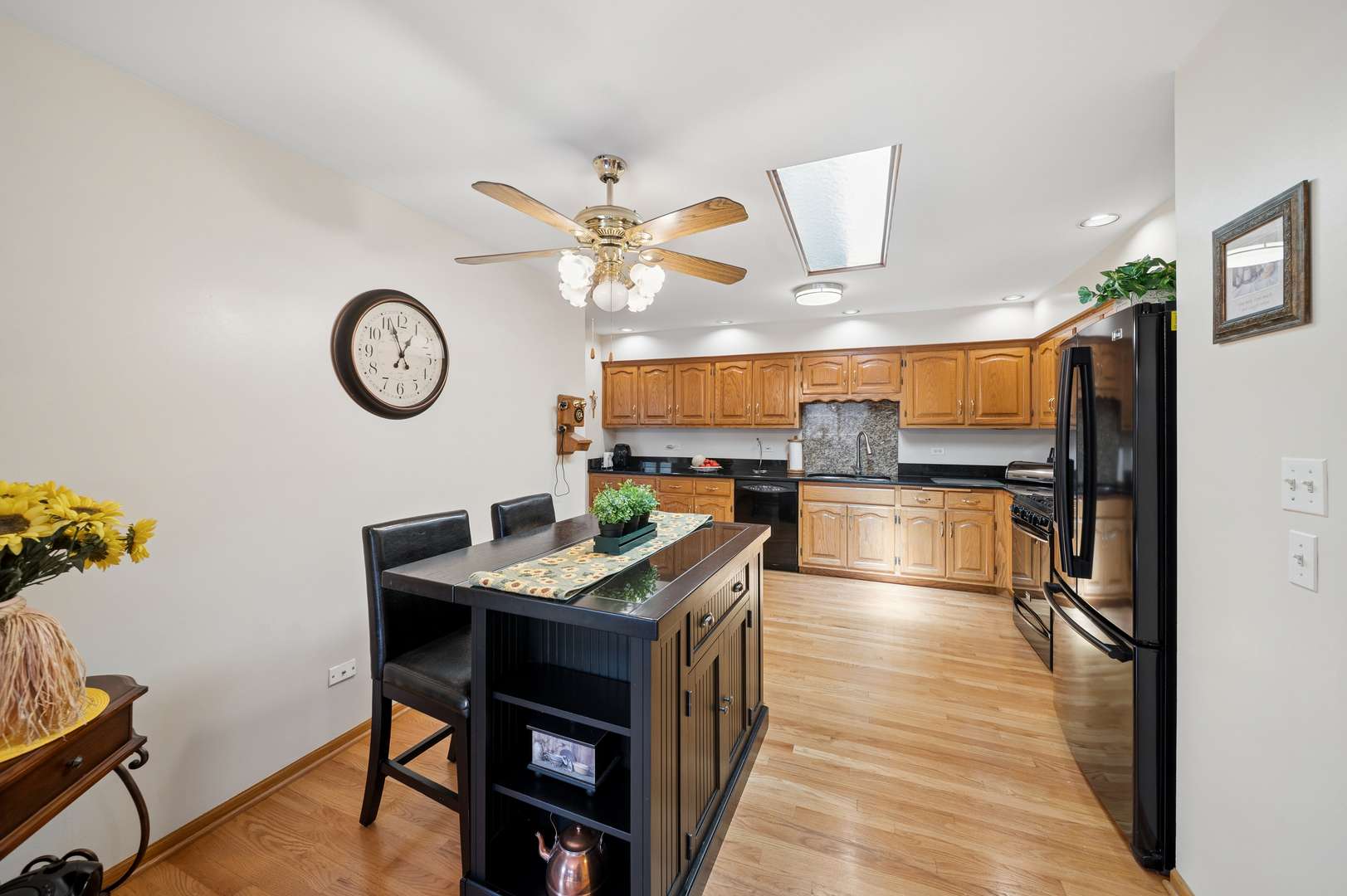 17329 S Carlyle CT, Tinley Park, IL 60487
