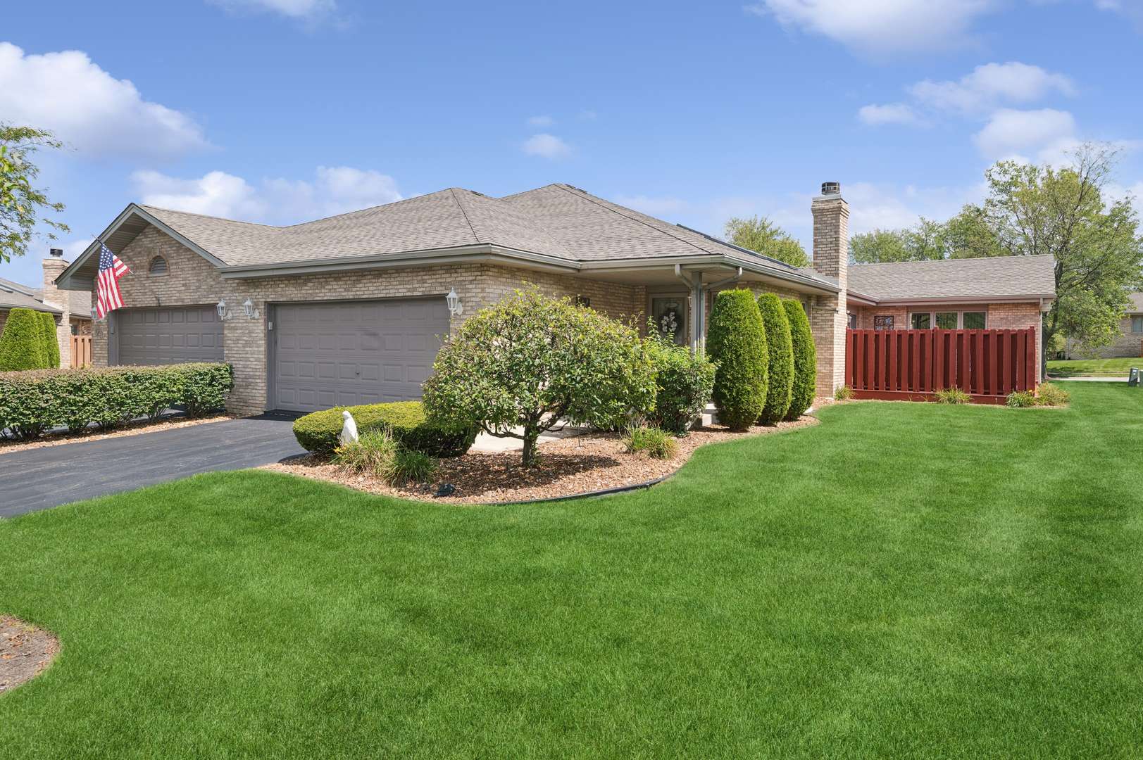 17329 S Carlyle CT, Tinley Park, IL 60487