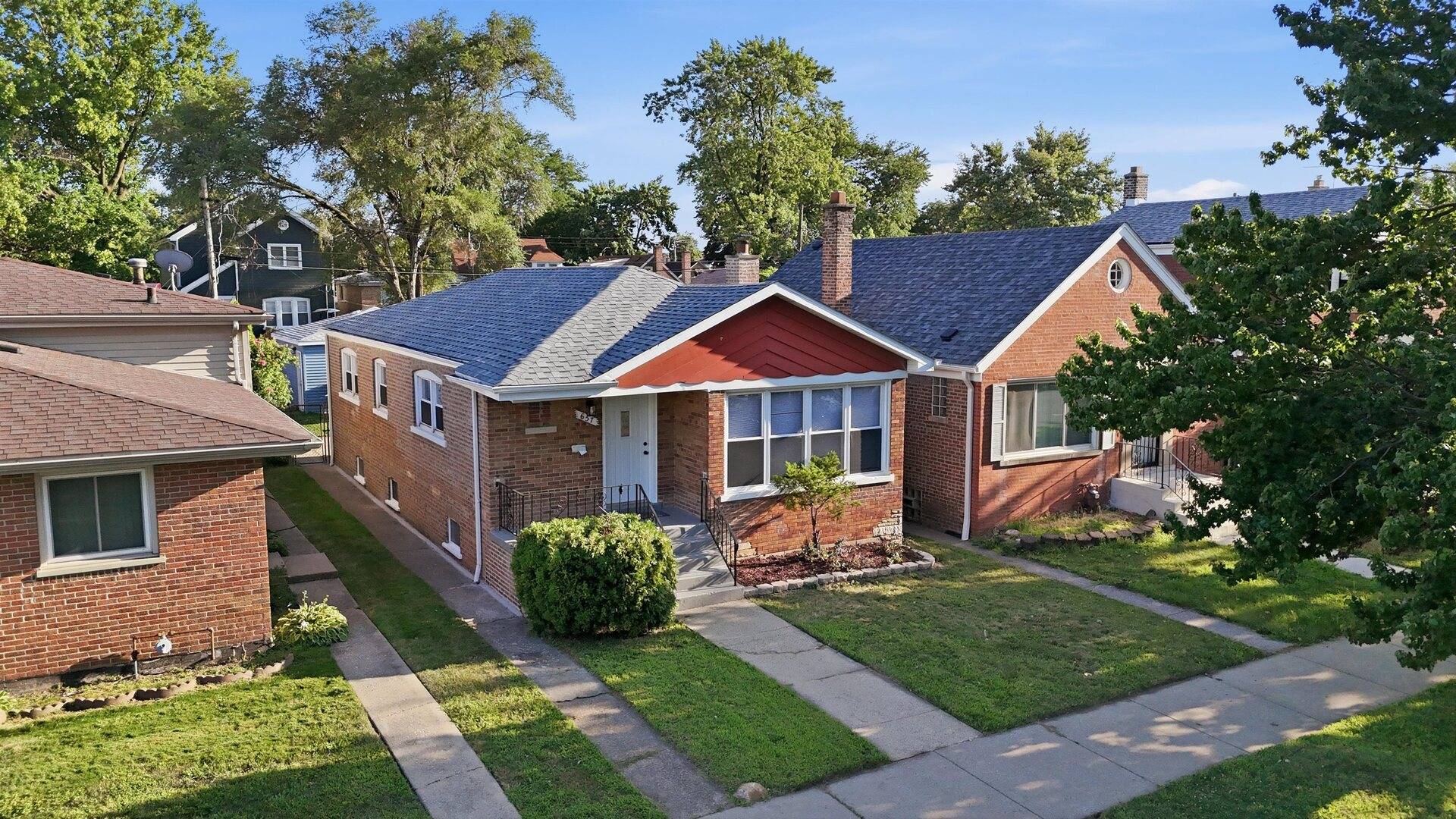 657 E 100th PL, Chicago, IL 60628