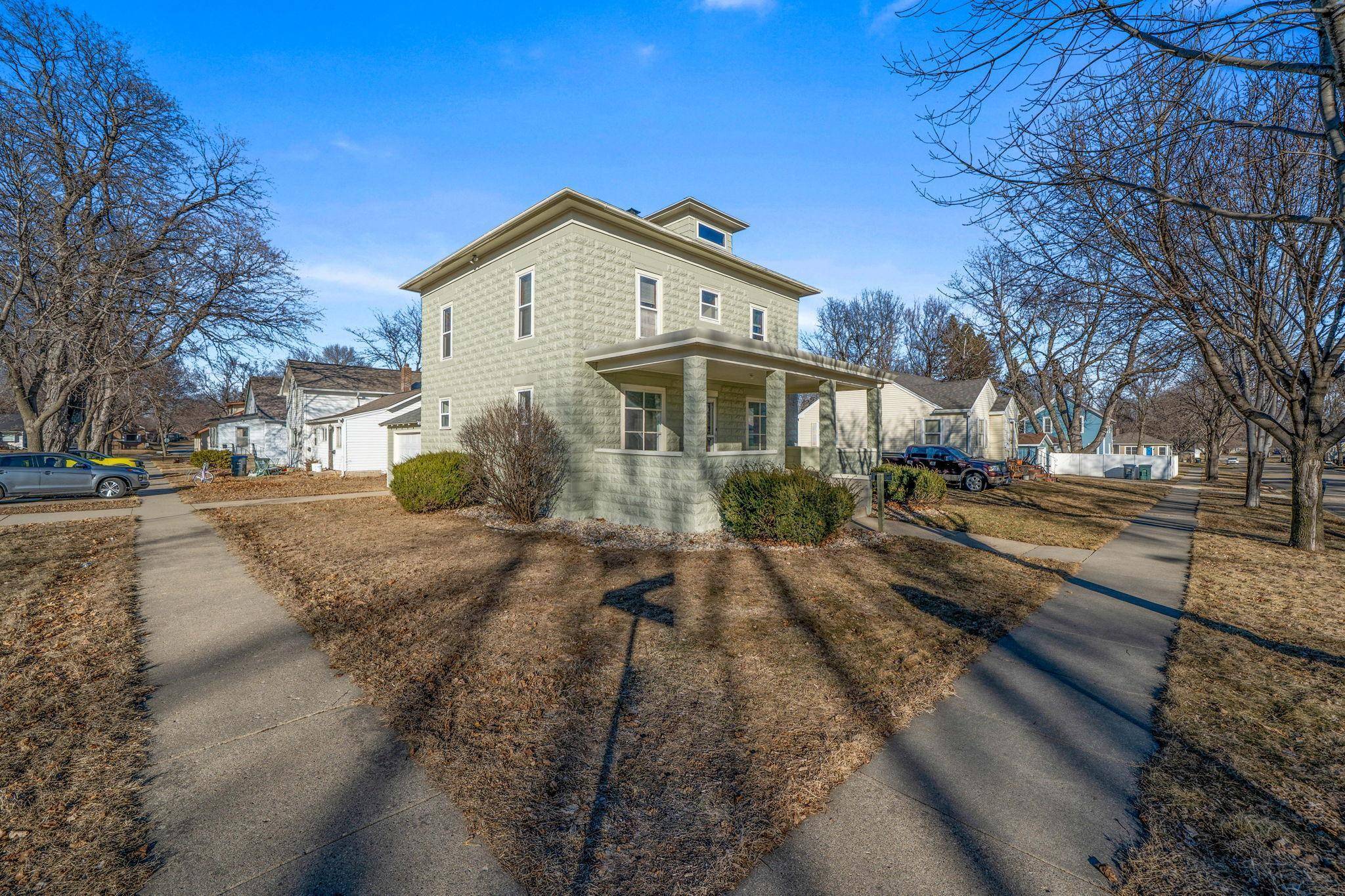 201 E Adams AVE, Luverne, MN 56156
