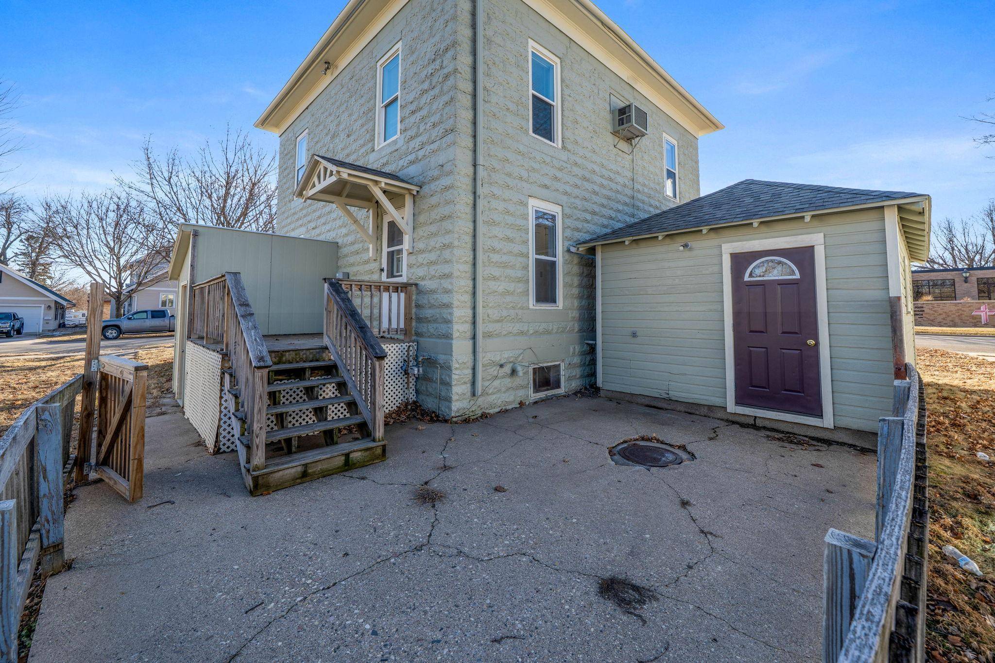 201 E Adams AVE, Luverne, MN 56156