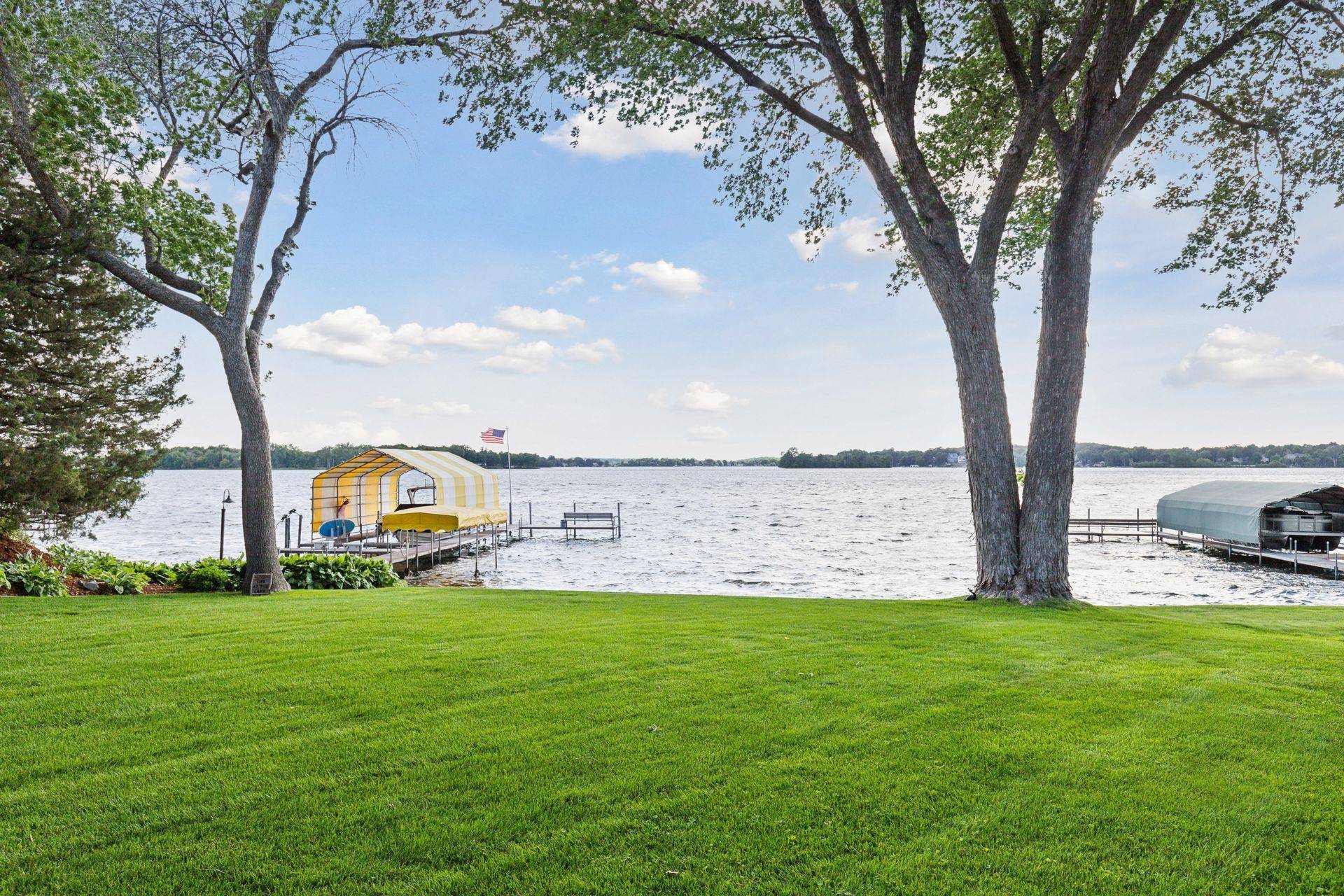 3035 Casco Point RD, Wayzata, MN 55391