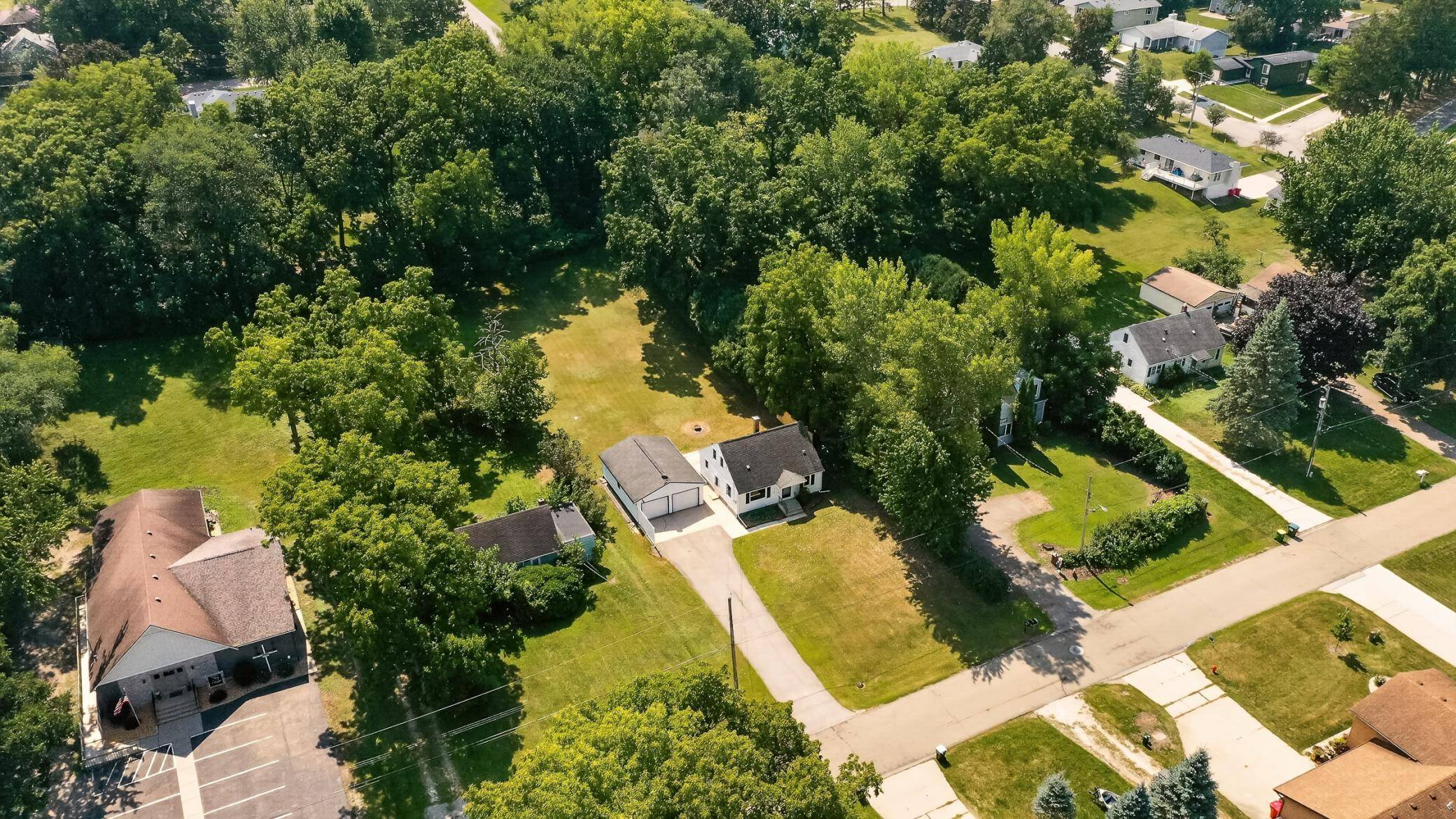 312 21st ST SW, Rochester, MN 55902