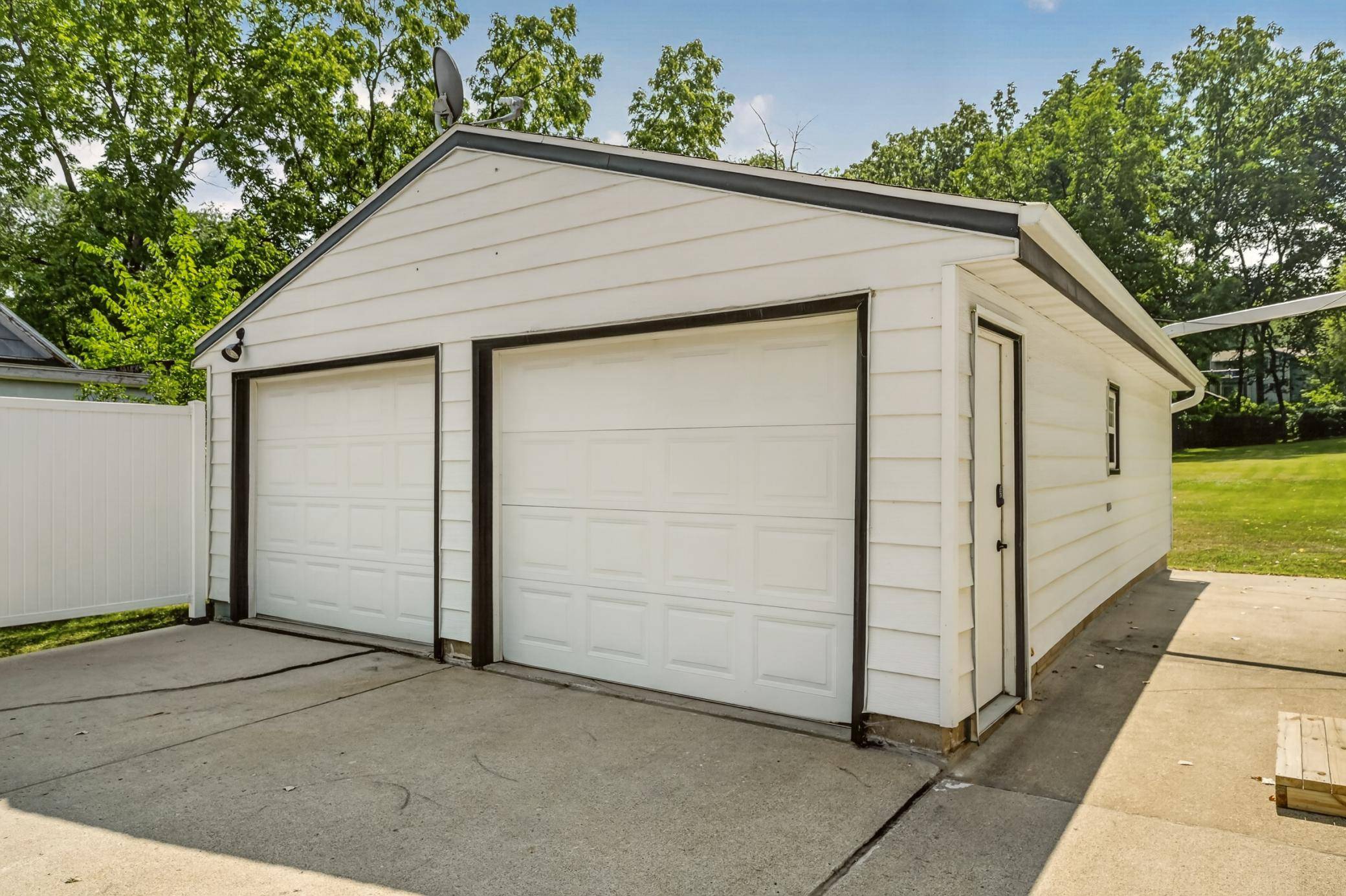 312 21st ST SW, Rochester, MN 55902