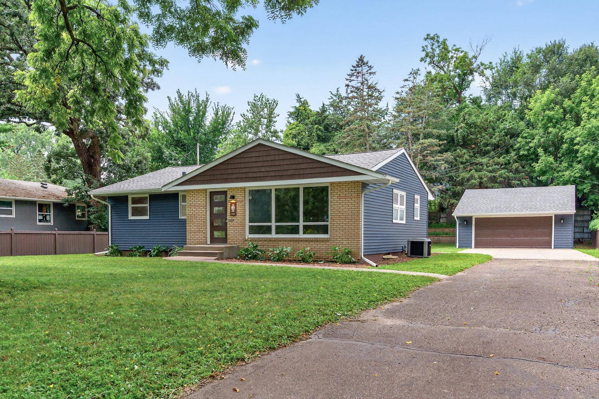 509 Indiana AVE N, Golden Valley, MN 55422