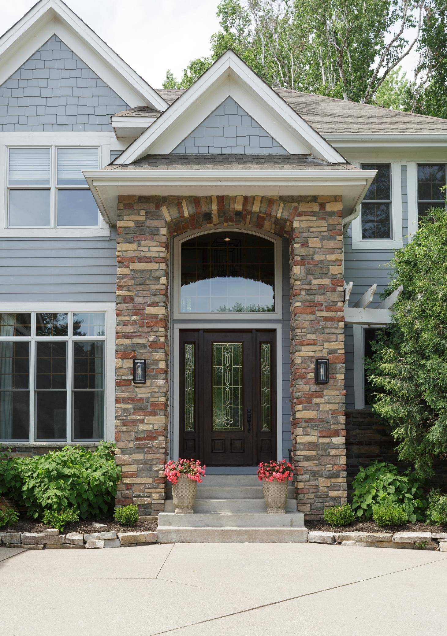 7617 Brooklyn Park DR, Brooklyn Park, MN 55444