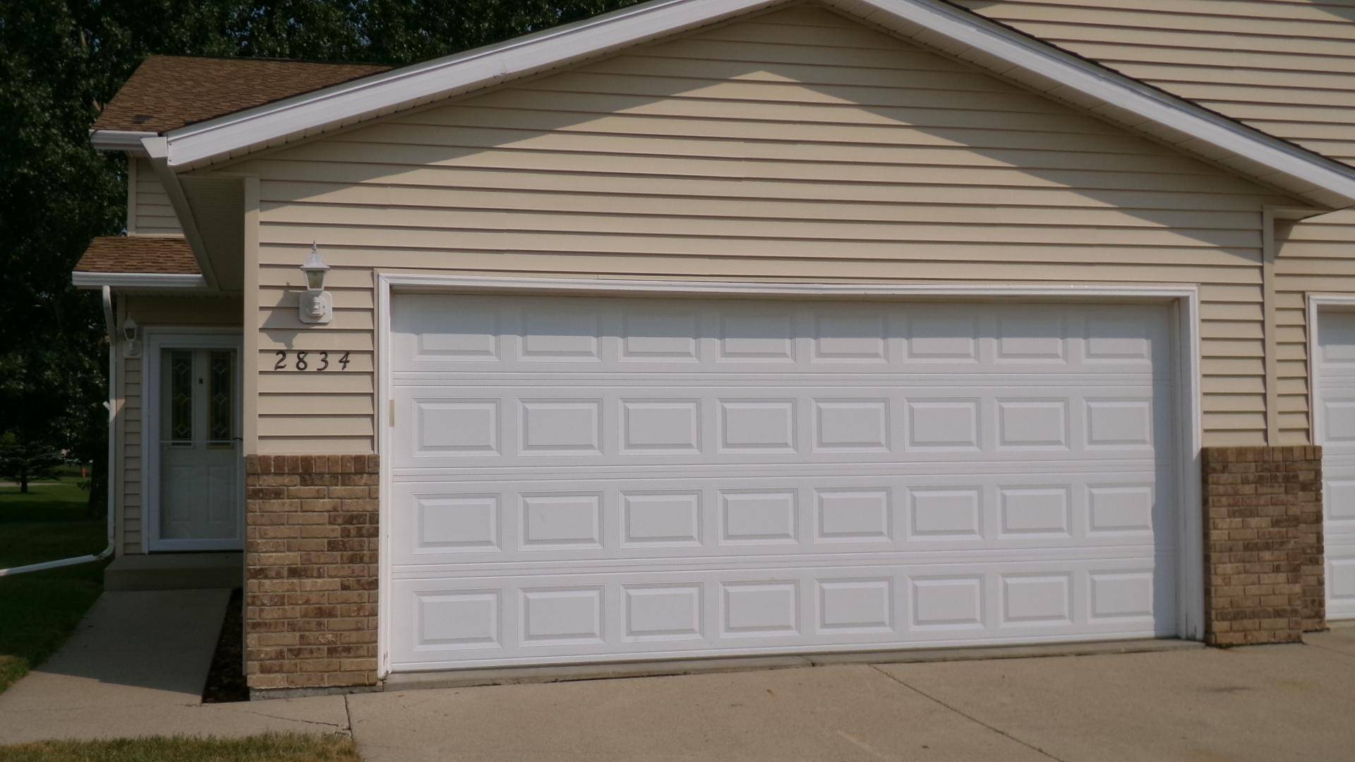 2834 Dakota Park CIR S, Fargo, ND 58104