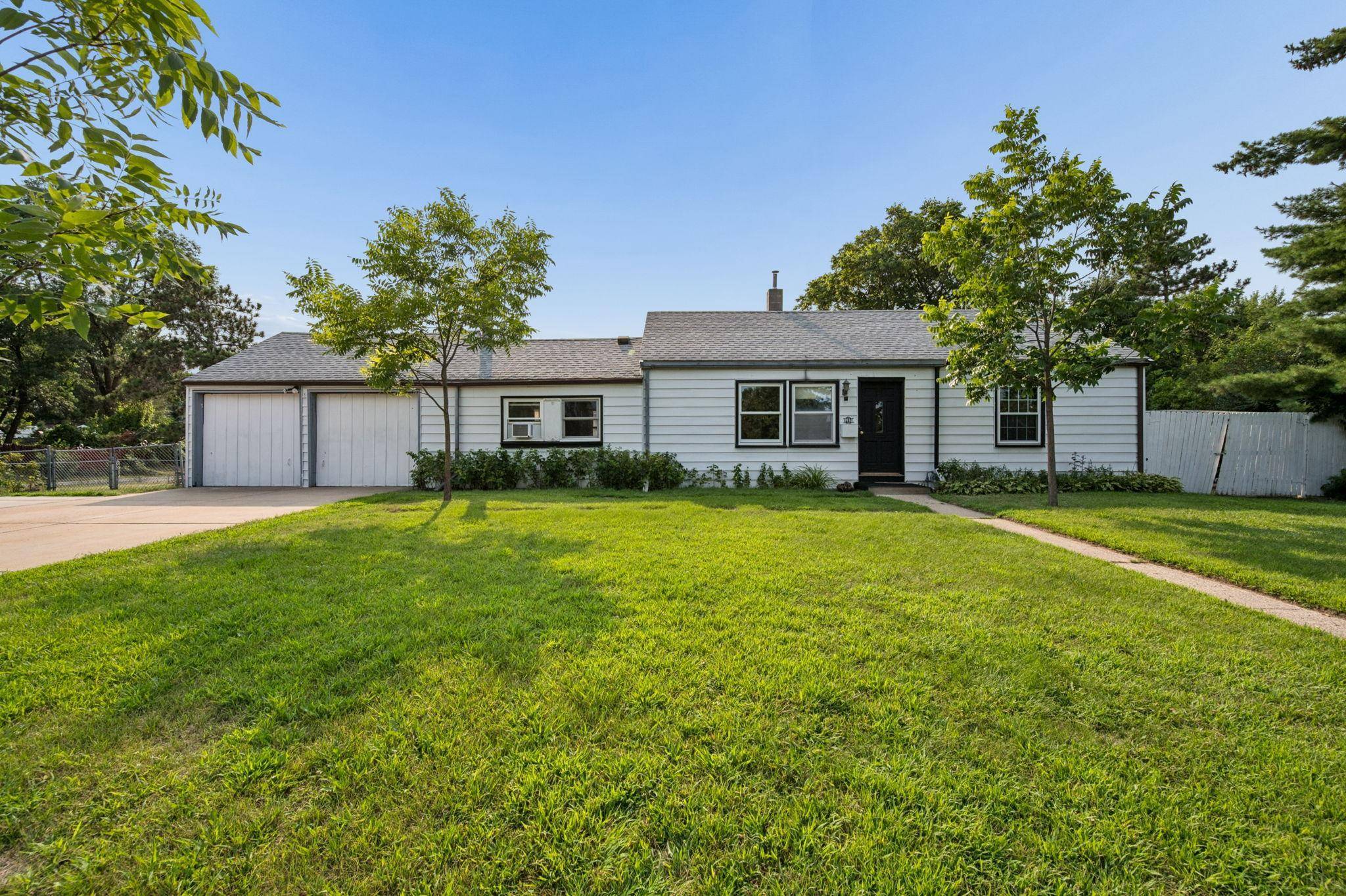9916 2nd AVE S, Bloomington, MN 55420