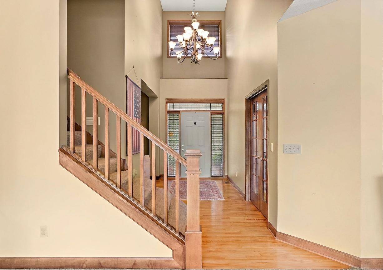 10742 Maple BLVD, Woodbury, MN 55129