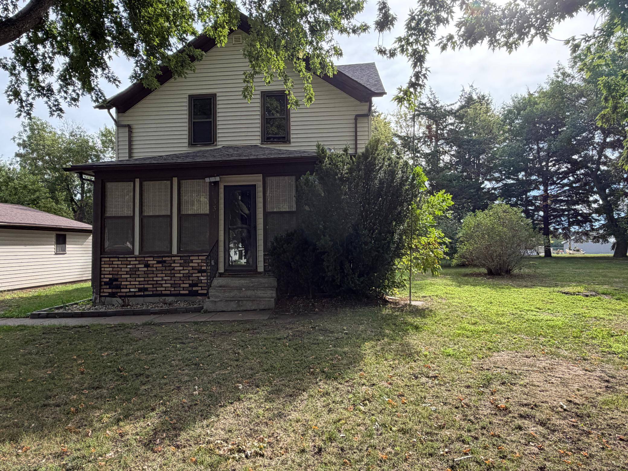 331 SW Park ST, Luverne, MN 56156