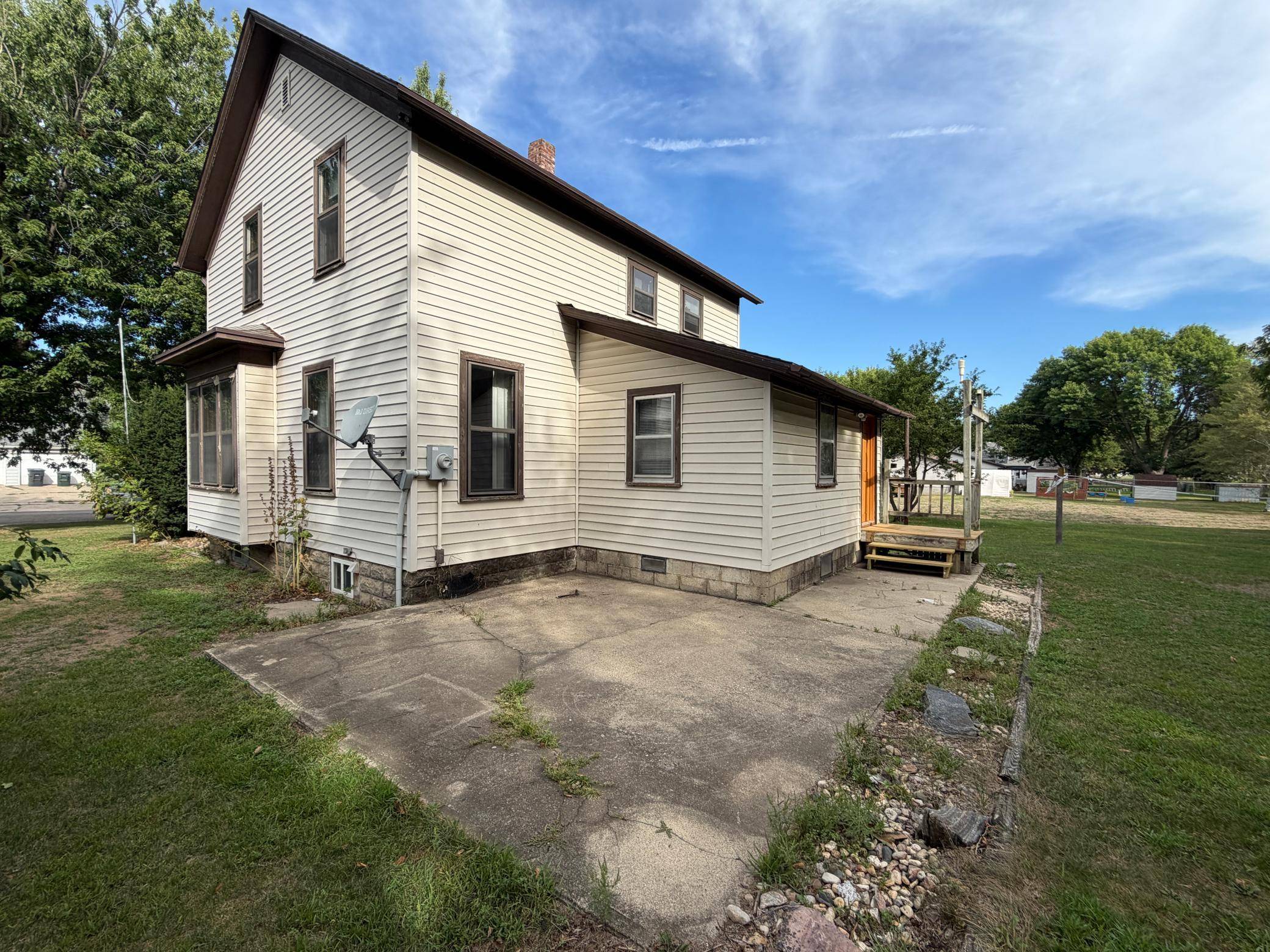 331 SW Park ST, Luverne, MN 56156