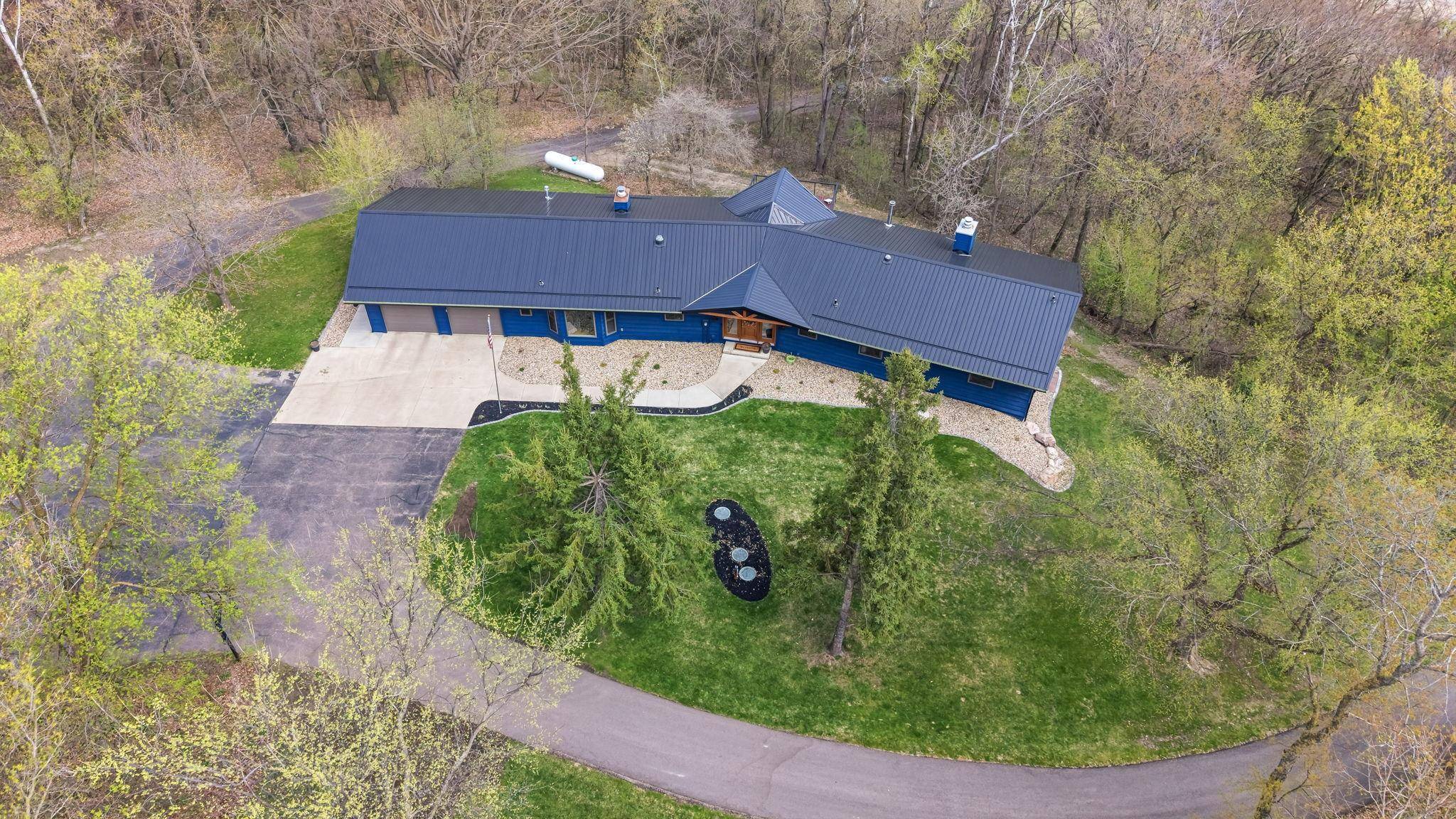3015 Valleywood DR SW, Rochester, MN 55902