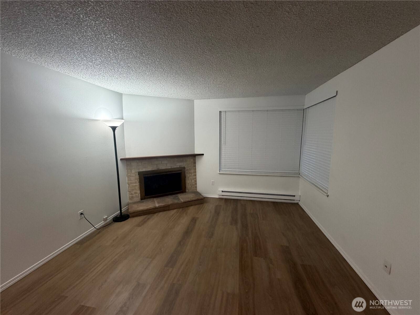516 S 325th ST #20H, Federal Way, WA 98003