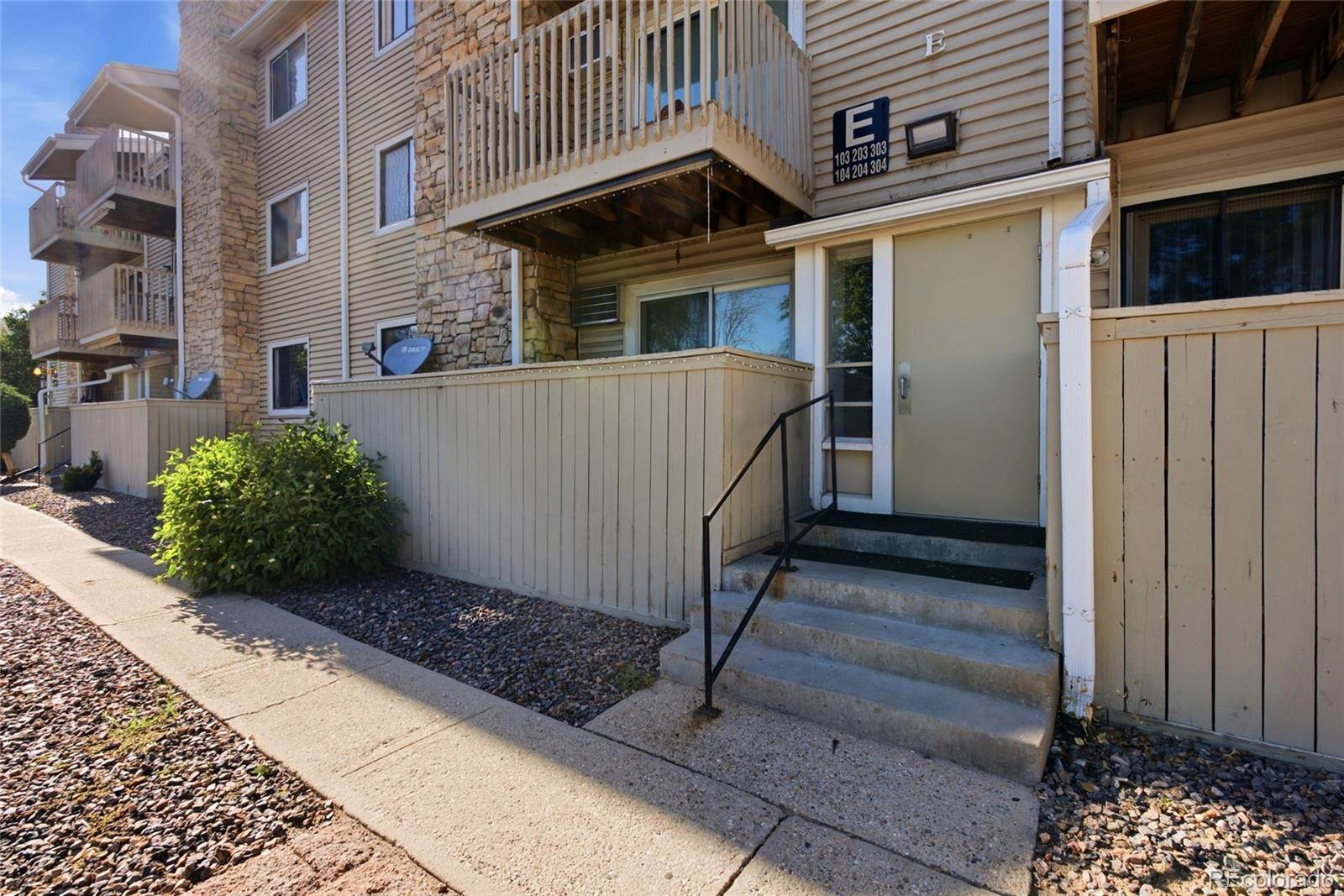 381 S Ames ST #E203, Lakewood, CO 80226