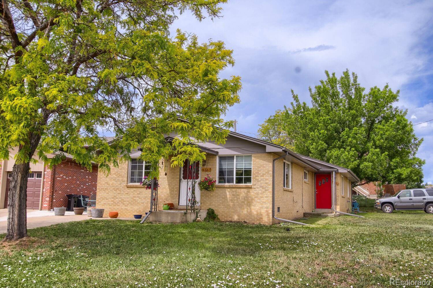 6363 Moore CIR, Arvada, CO 80004