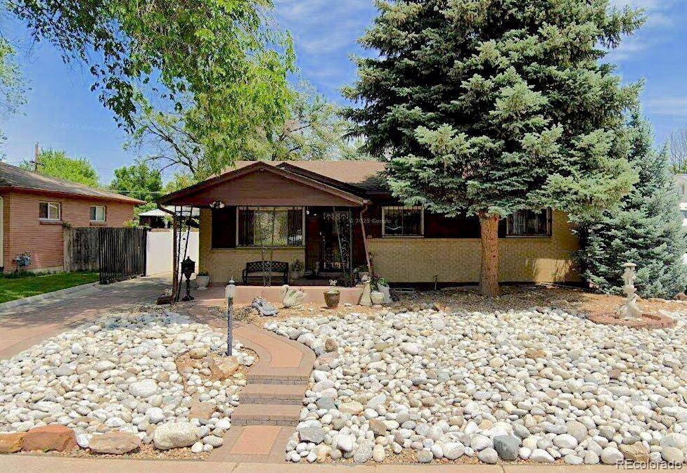 3180 S Utica ST, Denver, CO 80236