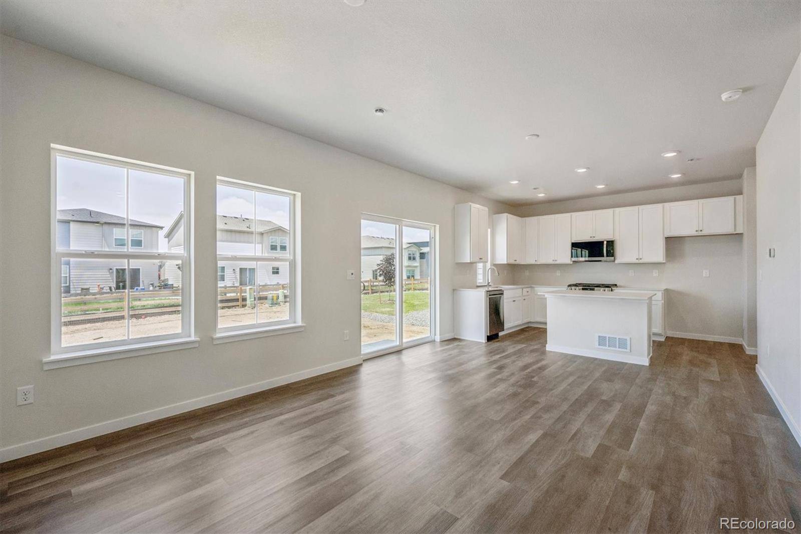 9363 Danube ST, Commerce City, CO 80022