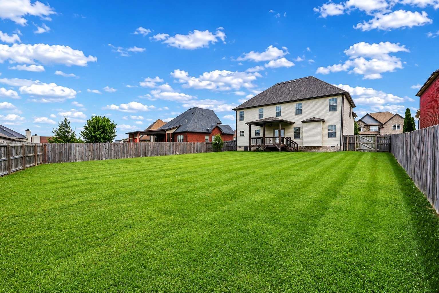 413 Clover Meadows Ct, Clarksville, TN 37043