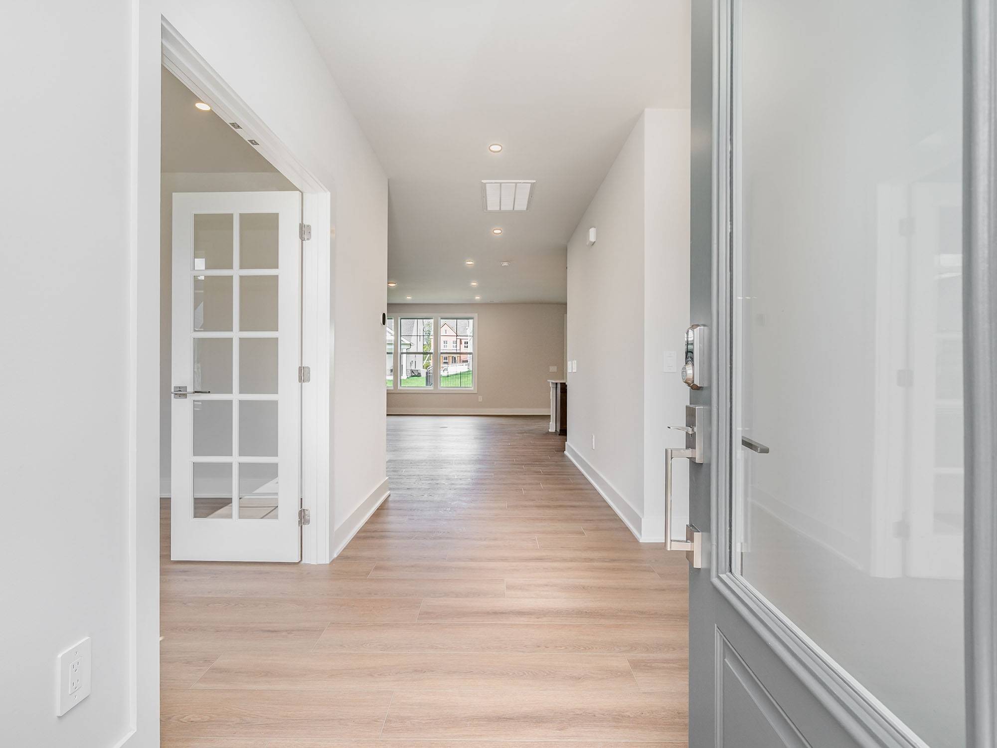 464 Tomlinson Pointe Dr, Mount Juliet, TN 37122