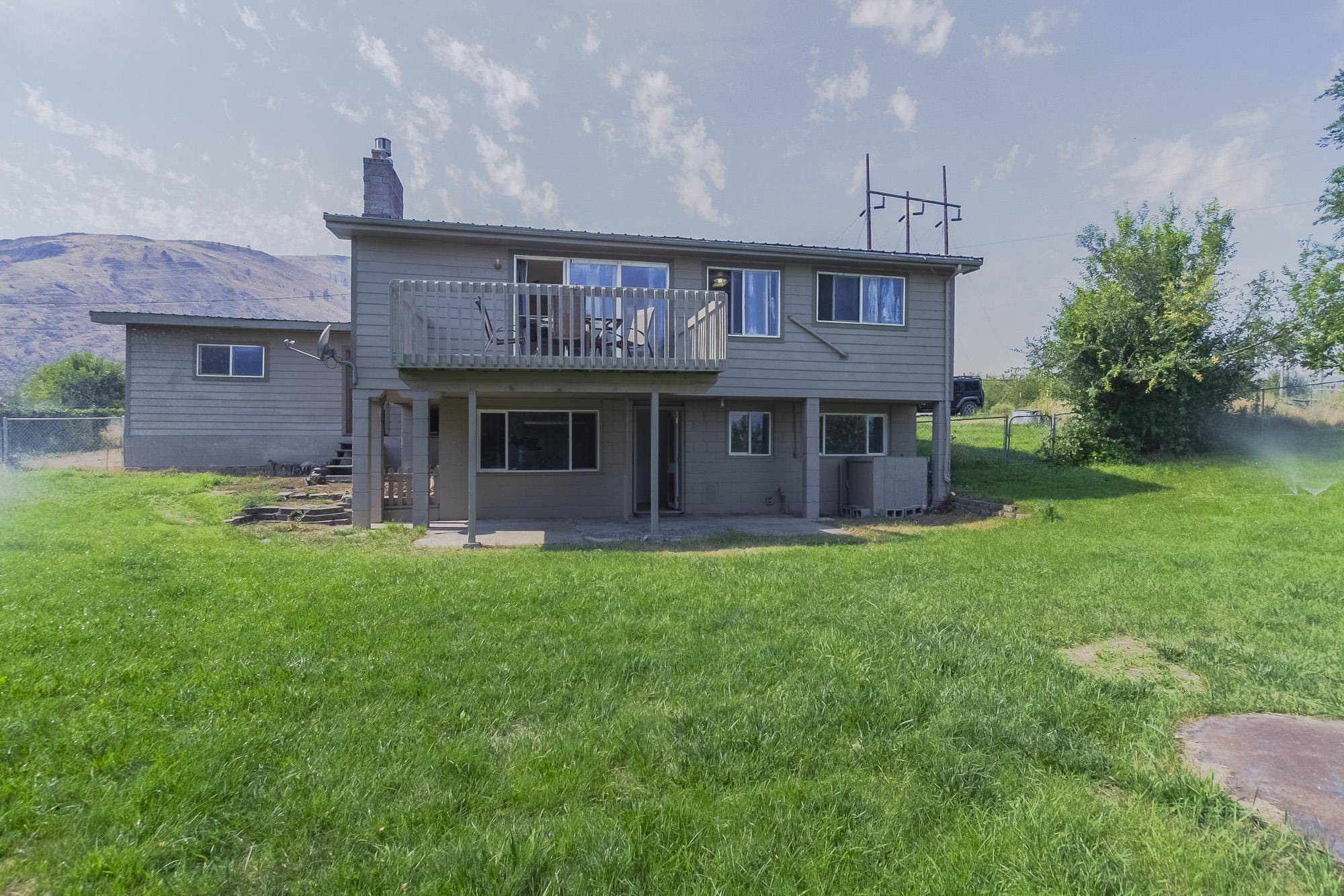 38 Hart Rd, Other, WA 98844