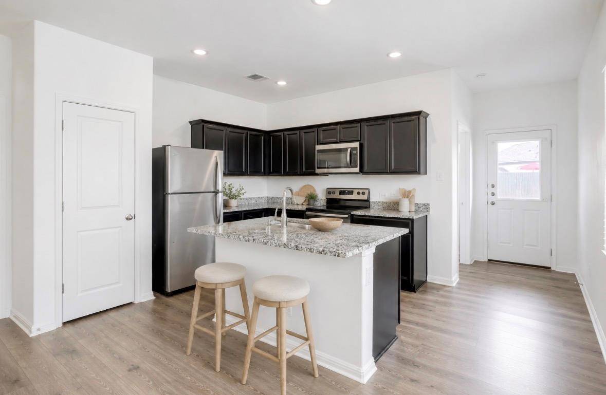 329 Flower Smith LN #20B, Jarrell, TX 76537
