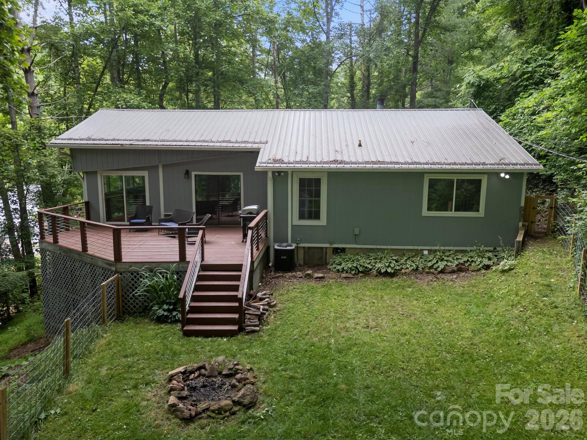 193 Timberside DR, Mars Hill, NC 28754